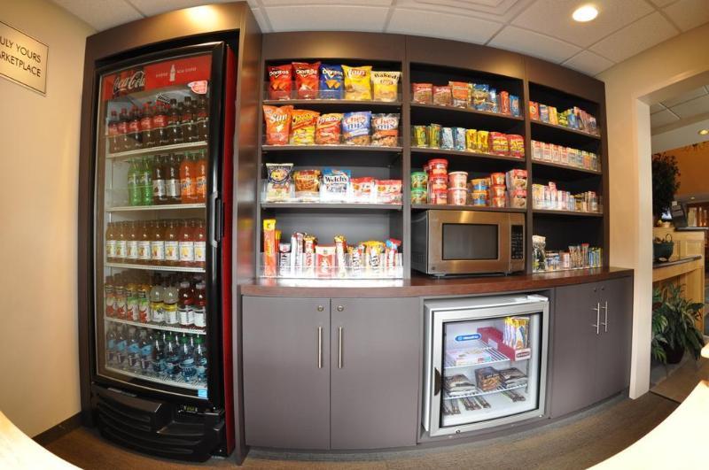 Comfort Inn & Suites Sturbridge-Brimfield Экстерьер фото